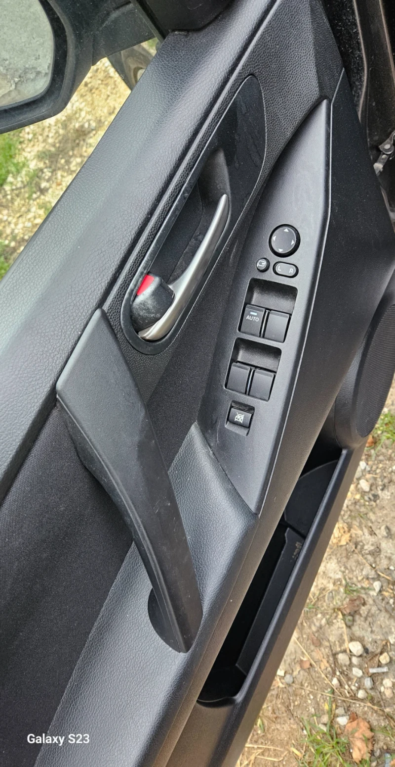 Mazda 3, снимка 8 - Автомобили и джипове - 52066157