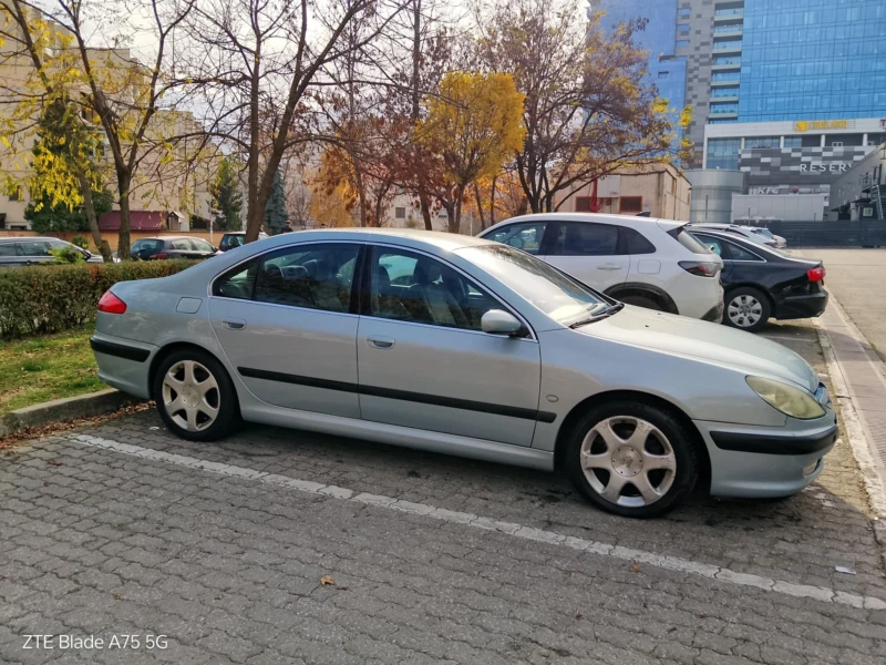 Peugeot 607