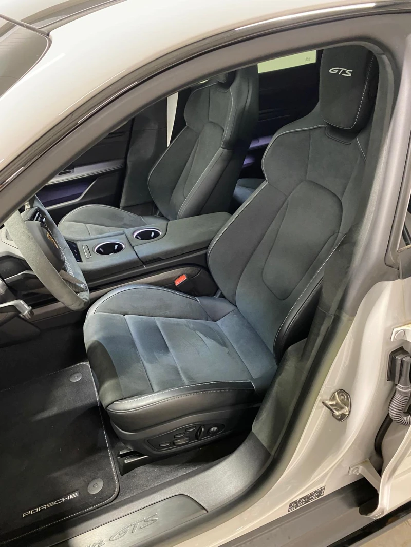 Porsche Taycan GTS* Chrono* HuD* Pano, снимка 8 - Автомобили и джипове - 52535032