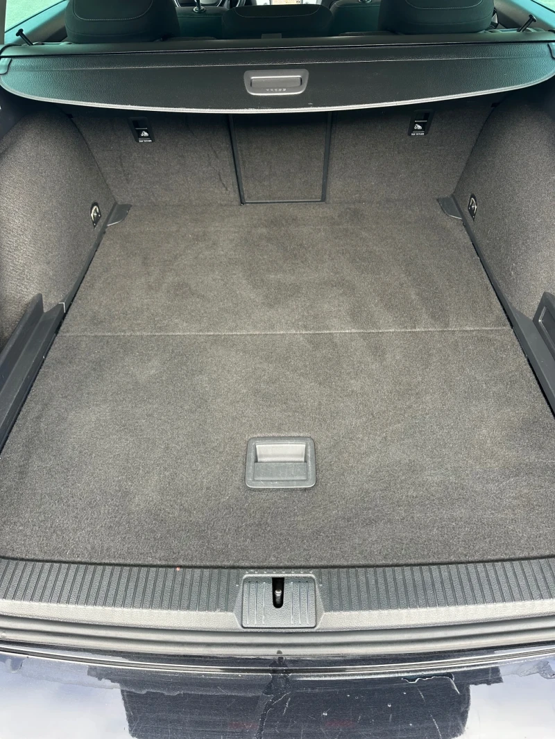 VW Passat 2.0TDI COMFORTLINE BLUEMOTION DSG 6, снимка 11 - Автомобили и джипове - 52598585