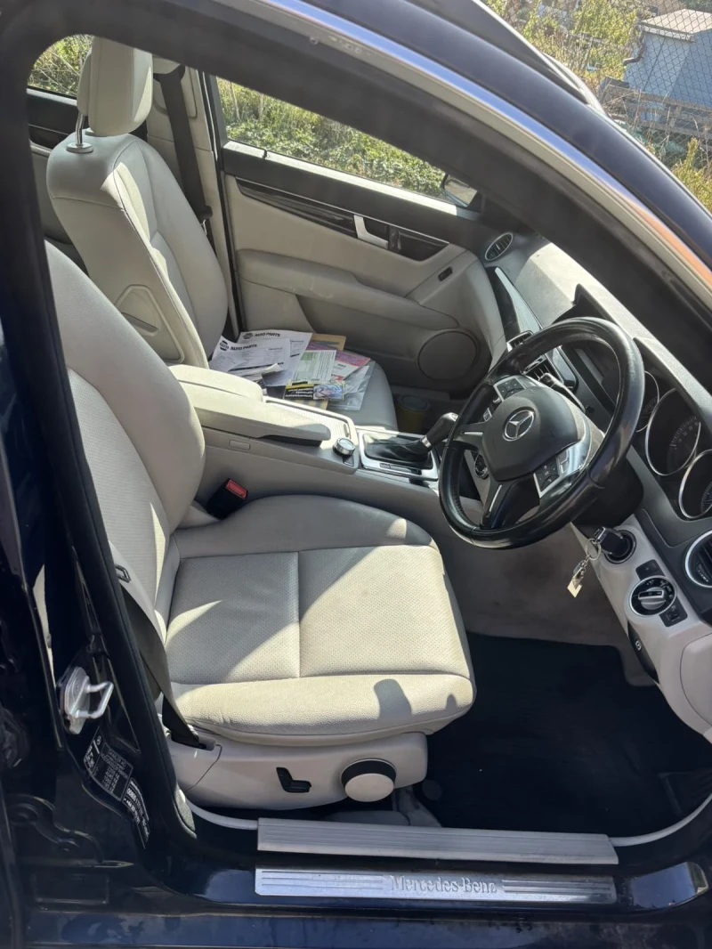 Mercedes-Benz C 220 CDI, снимка 6 - Автомобили и джипове - 52942690