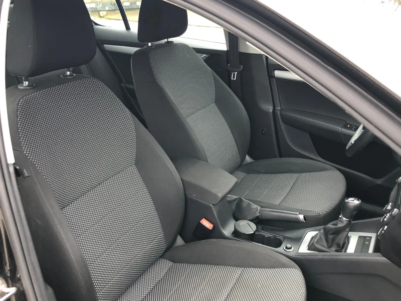 Skoda Octavia 1.6TDI ТОП 100х.км.!!!, снимка 12 - Автомобили и джипове - 53010485