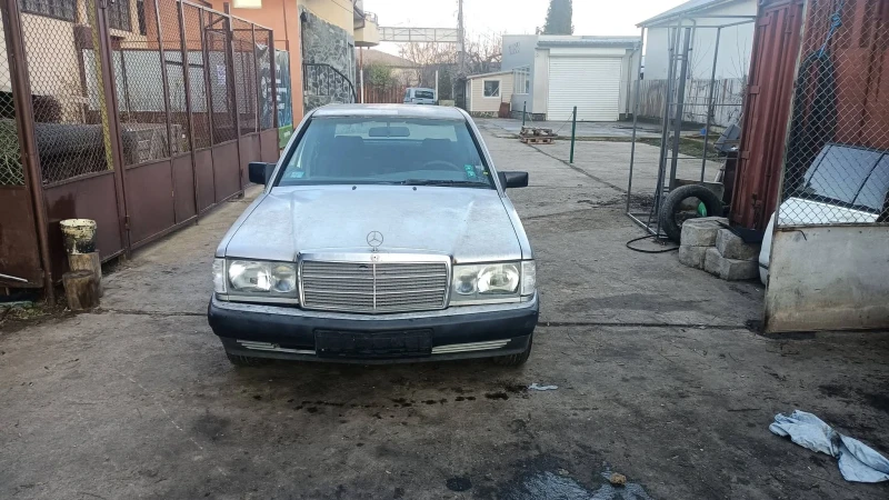 Mercedes-Benz 190 2.0 бензин , снимка 3 - Автомобили и джипове - 53134365