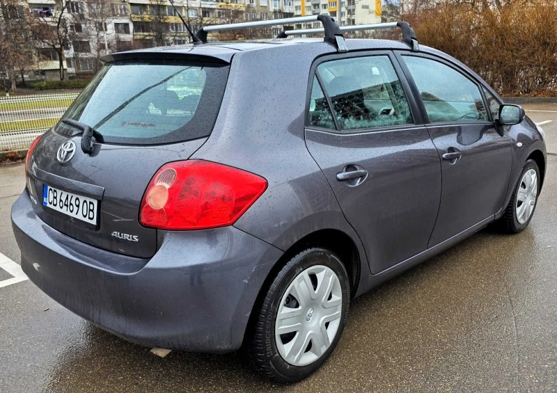 Toyota Auris, снимка 6 - Автомобили и джипове - 53375559