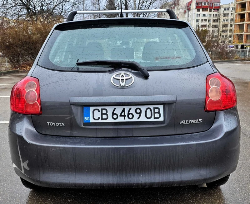 Toyota Auris, снимка 7 - Автомобили и джипове - 53375559
