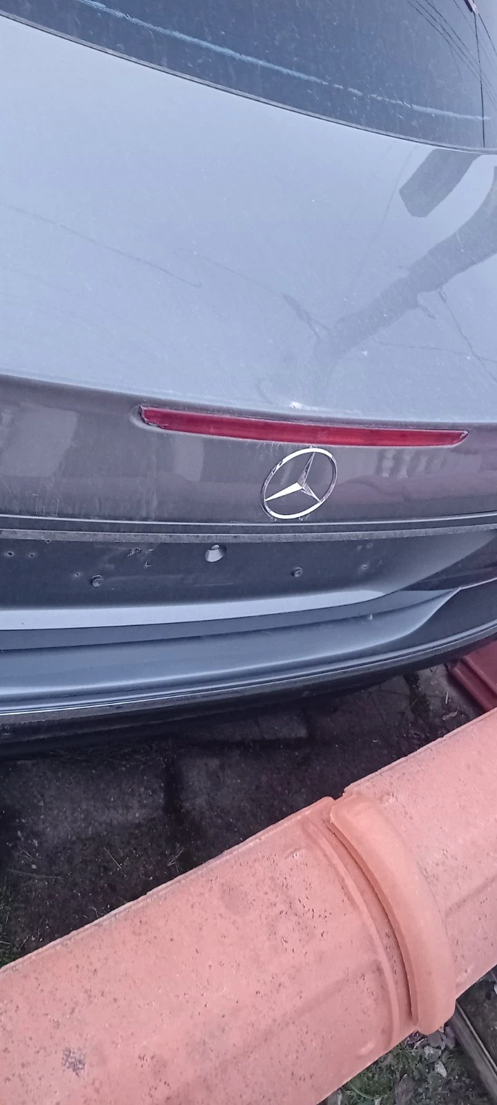 Mercedes-Benz E 220, снимка 9 - Автомобили и джипове - 53914396