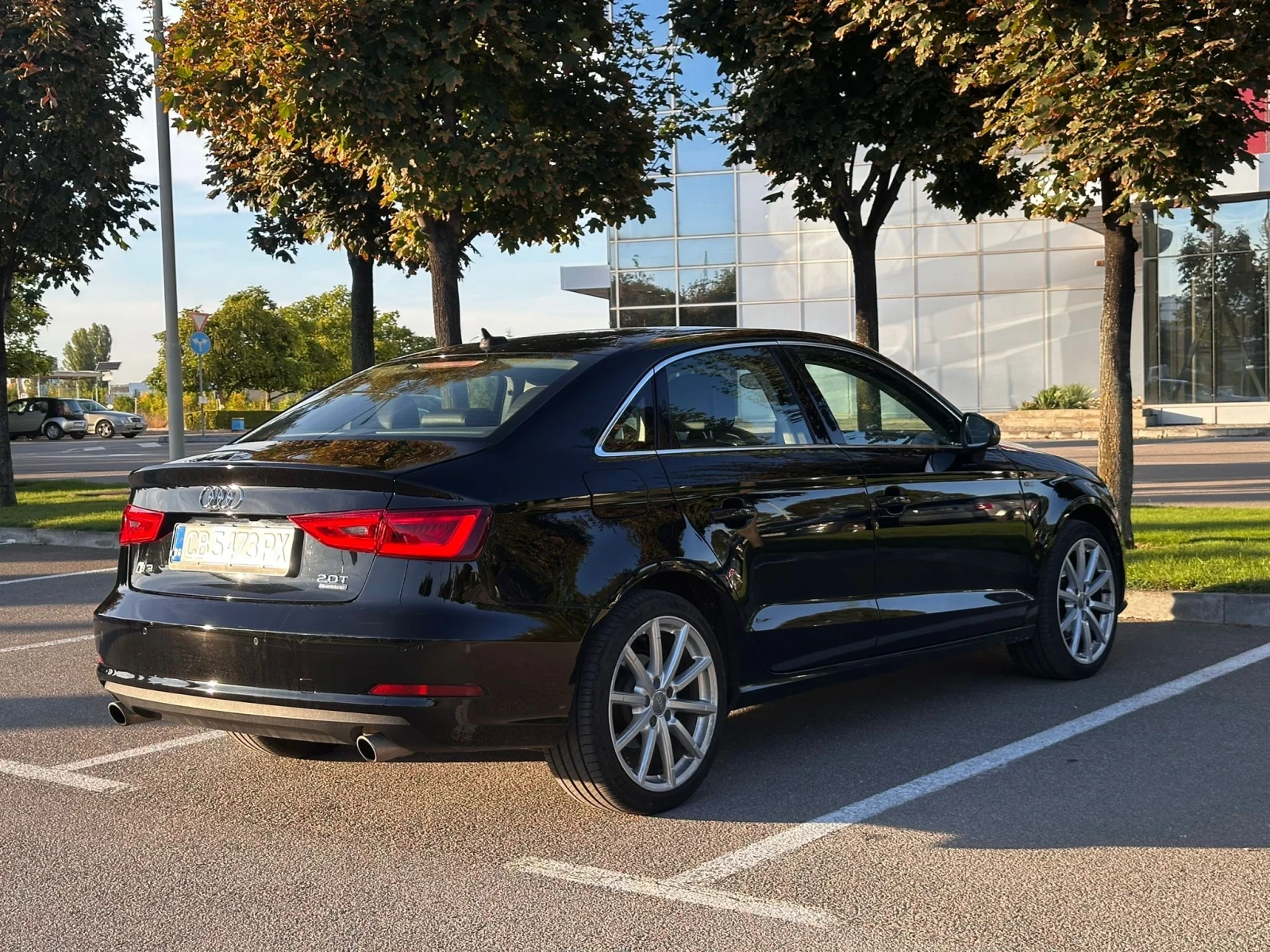 Audi A3 2.0 T S-Line quattro  - изображение 7