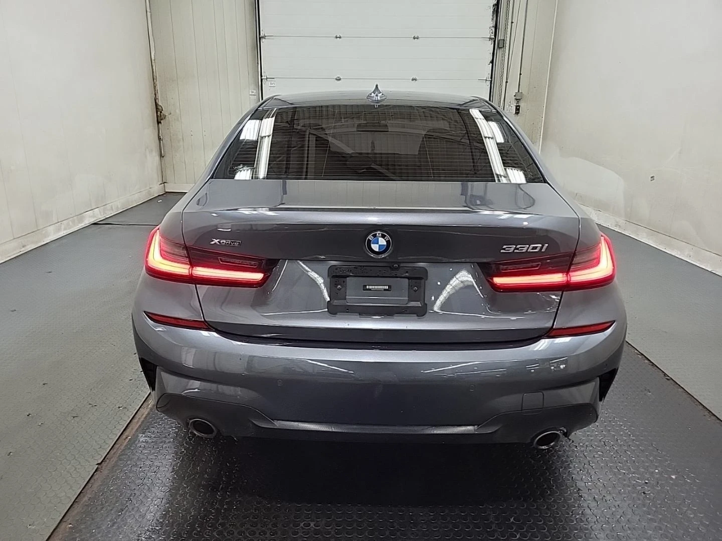 BMW 330 xDrive (carfax) - изображение 4
