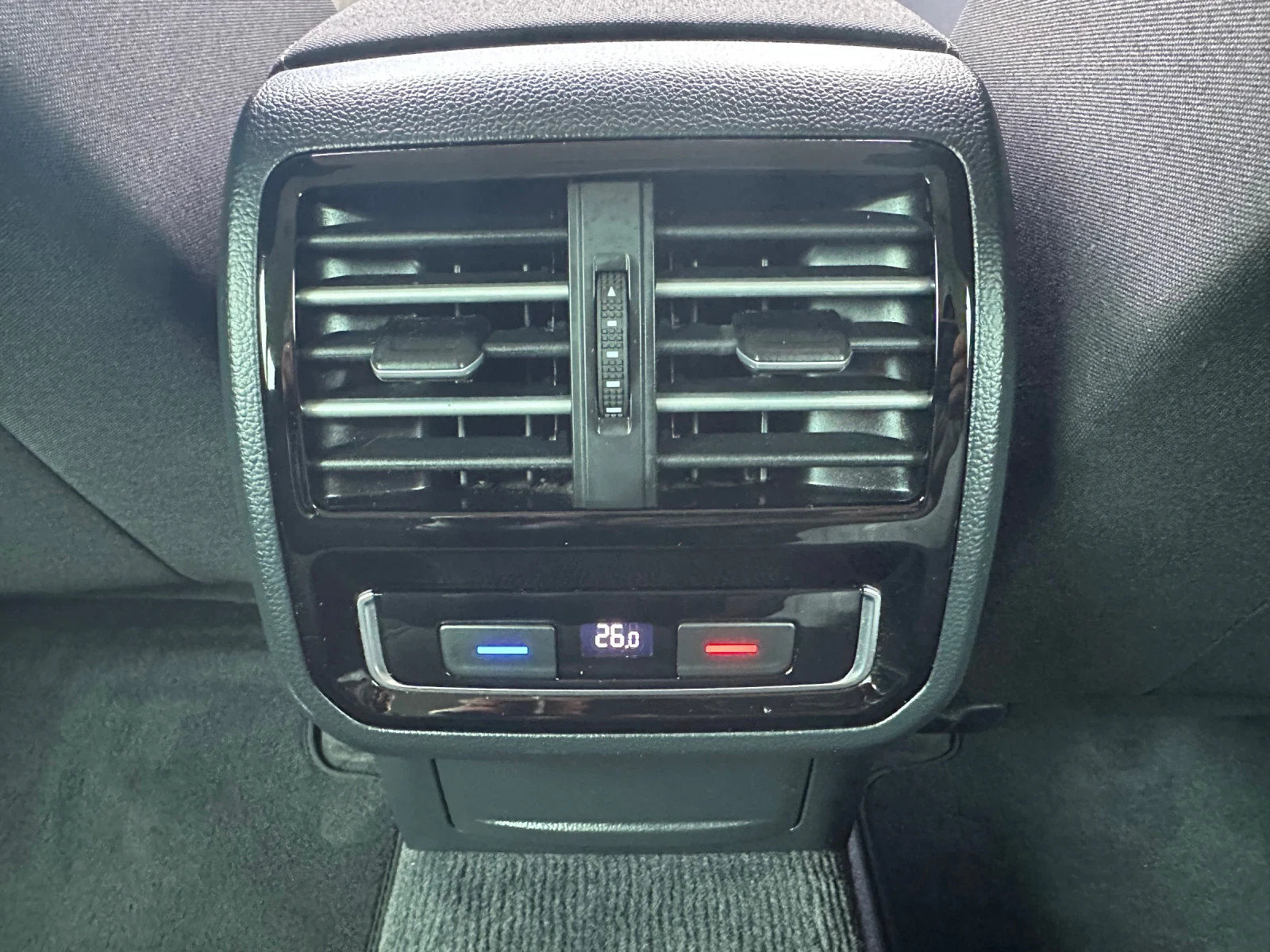 VW Passat 2.0TDI COMFORTLINE BLUEMOTION DSG 6 | Mobile.bg   9