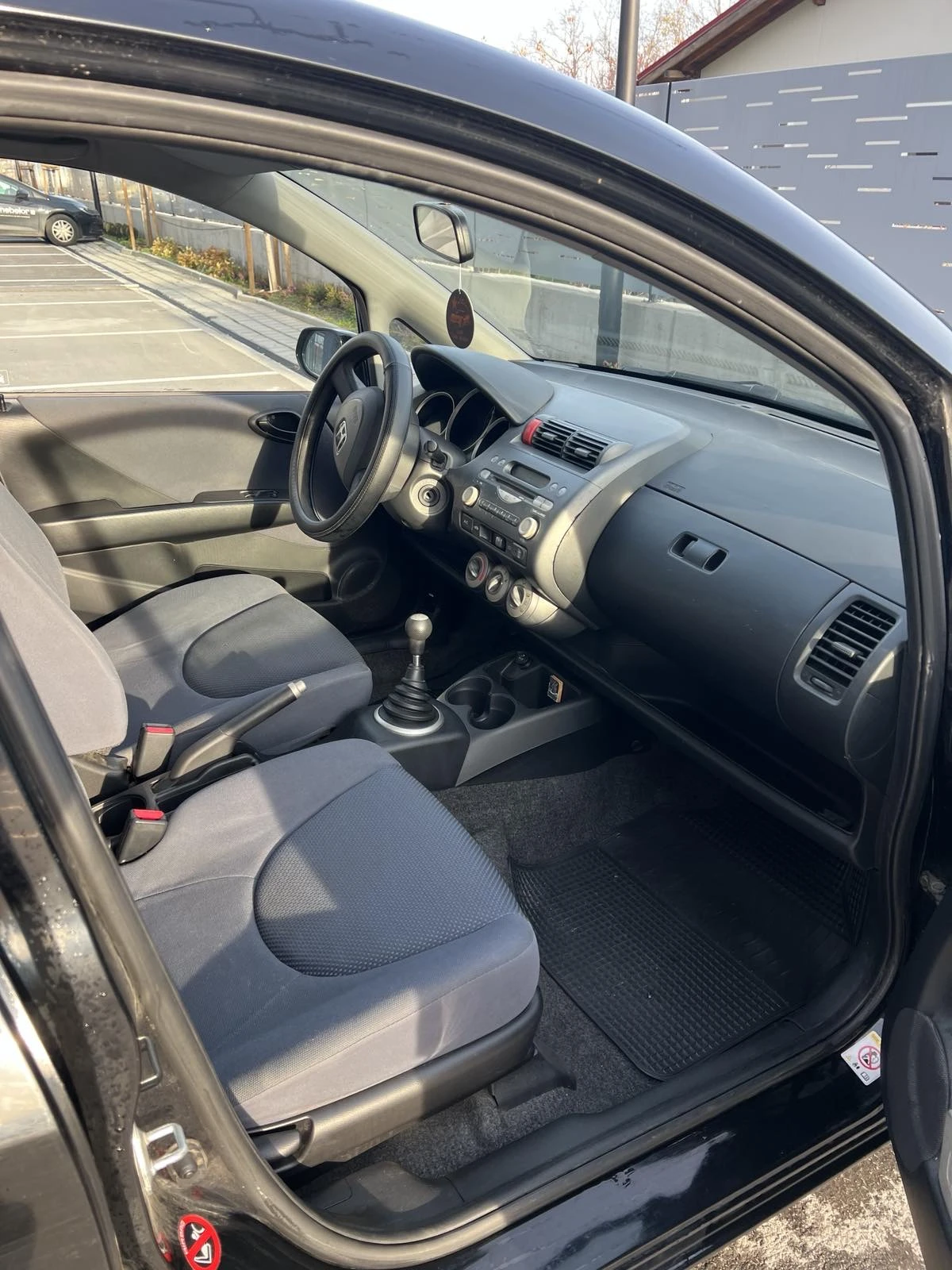 Honda Jazz 1.3i  | Mobile.bg   13