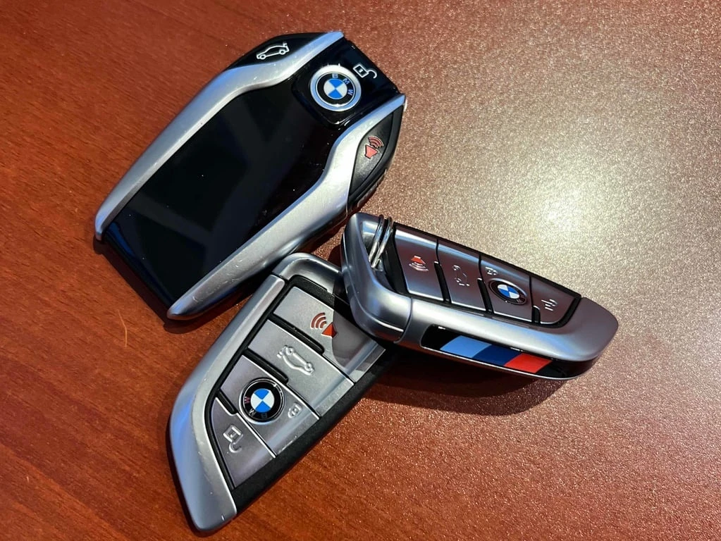 BMW 750 2019 xDrive Sedan * CARFAX * ��� ������������ | Mobile.bg � ����������� 12