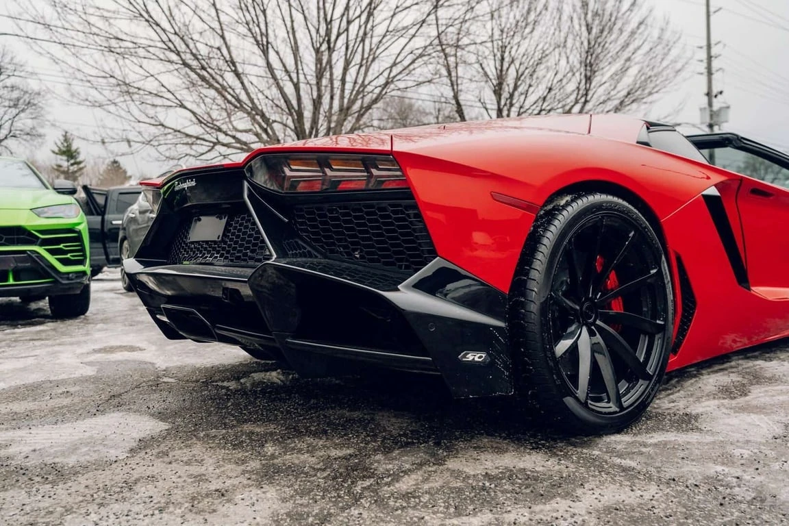 Lamborghini Aventador * CARFAX * ЦЕНА ДО БГ - изображение 9
