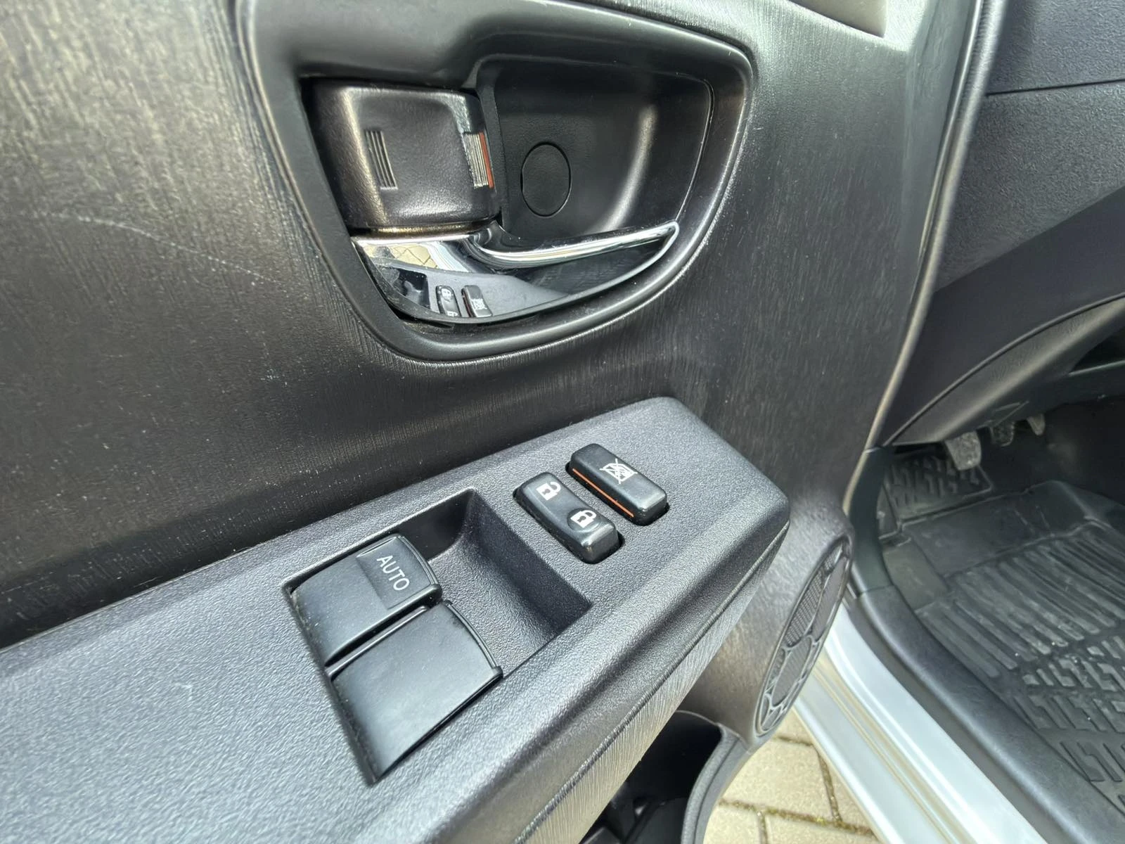 Toyota Yaris 1.4 90cc NAVI | Mobile.bg � ����������� 14