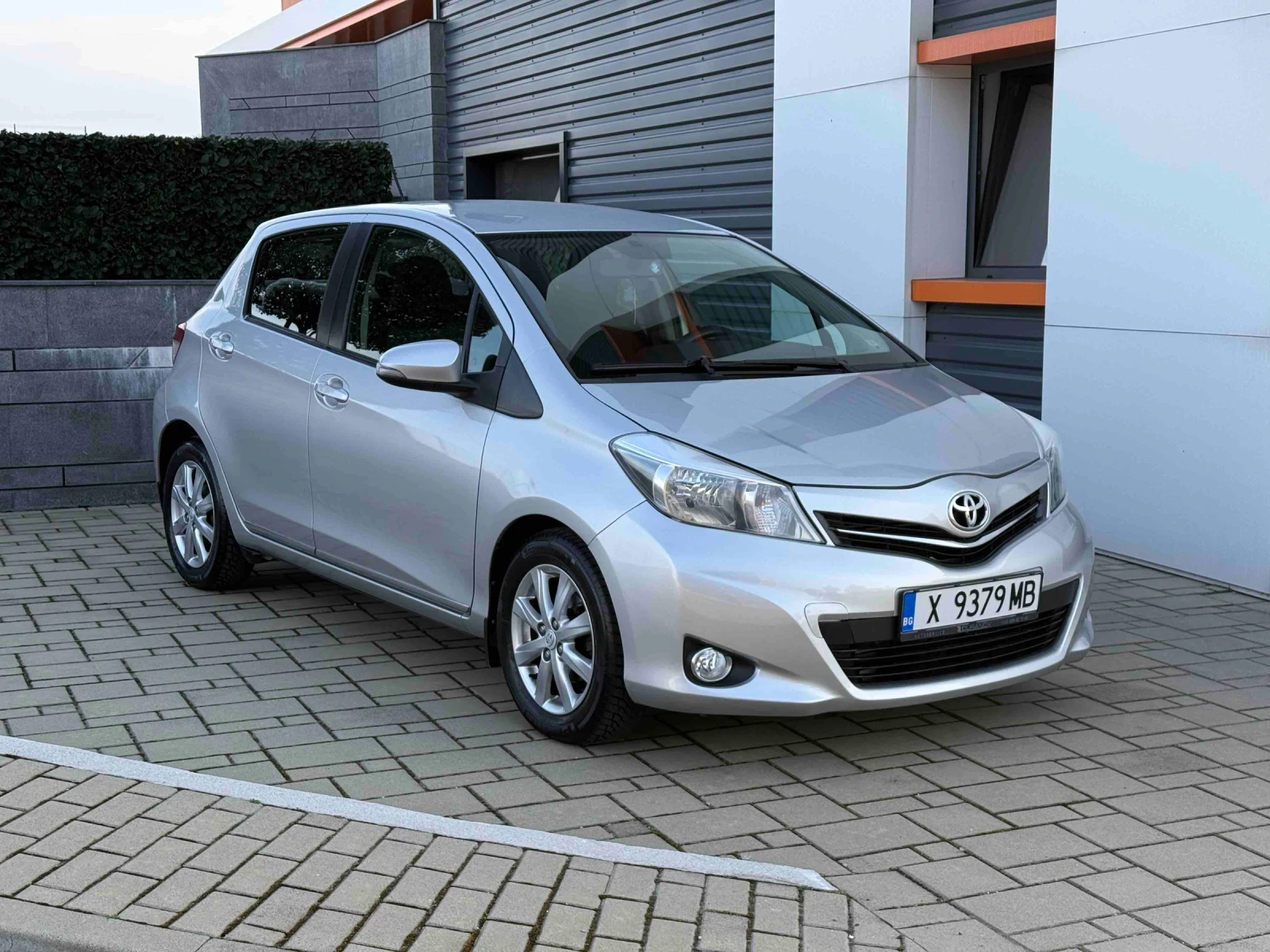 Toyota Yaris 1.4 90cc NAVI | Mobile.bg � ����������� 1