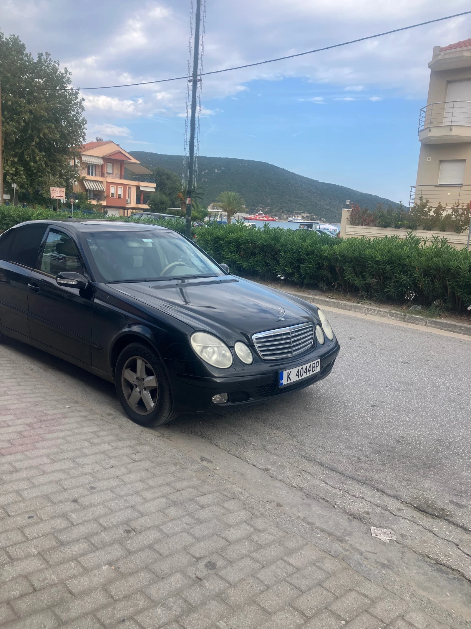 Mercedes-Benz E 220