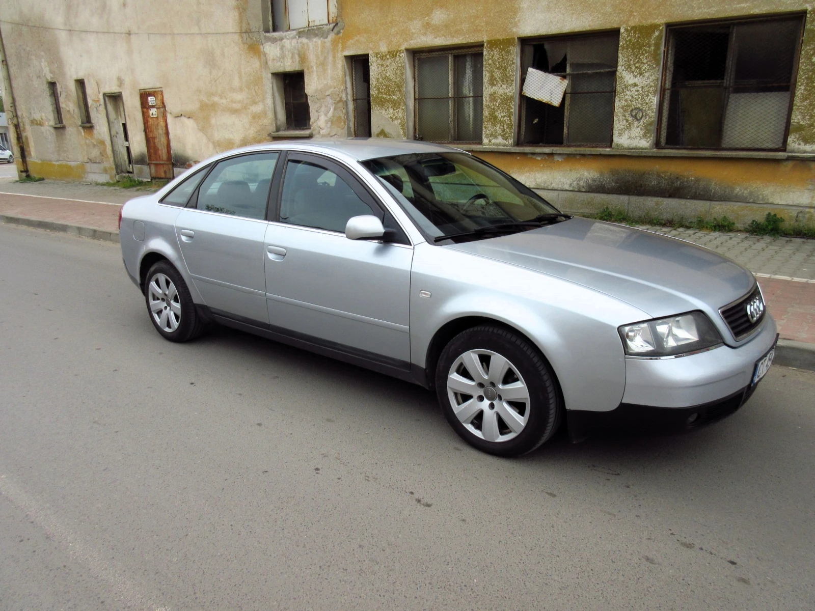 Audi A6 1.9 TDI , снимка 3 - Автомобили и джипове - 54219227