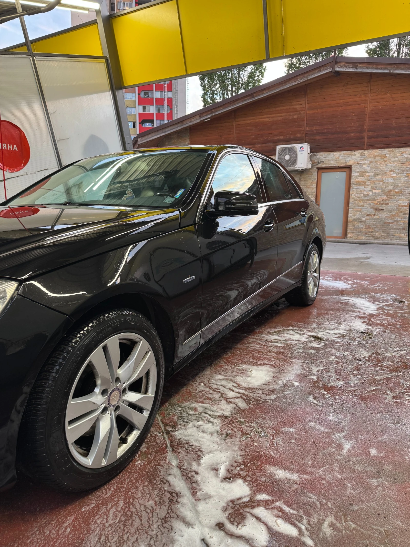 Mercedes-Benz E 350, снимка 4 - Автомобили и джипове - 54839767