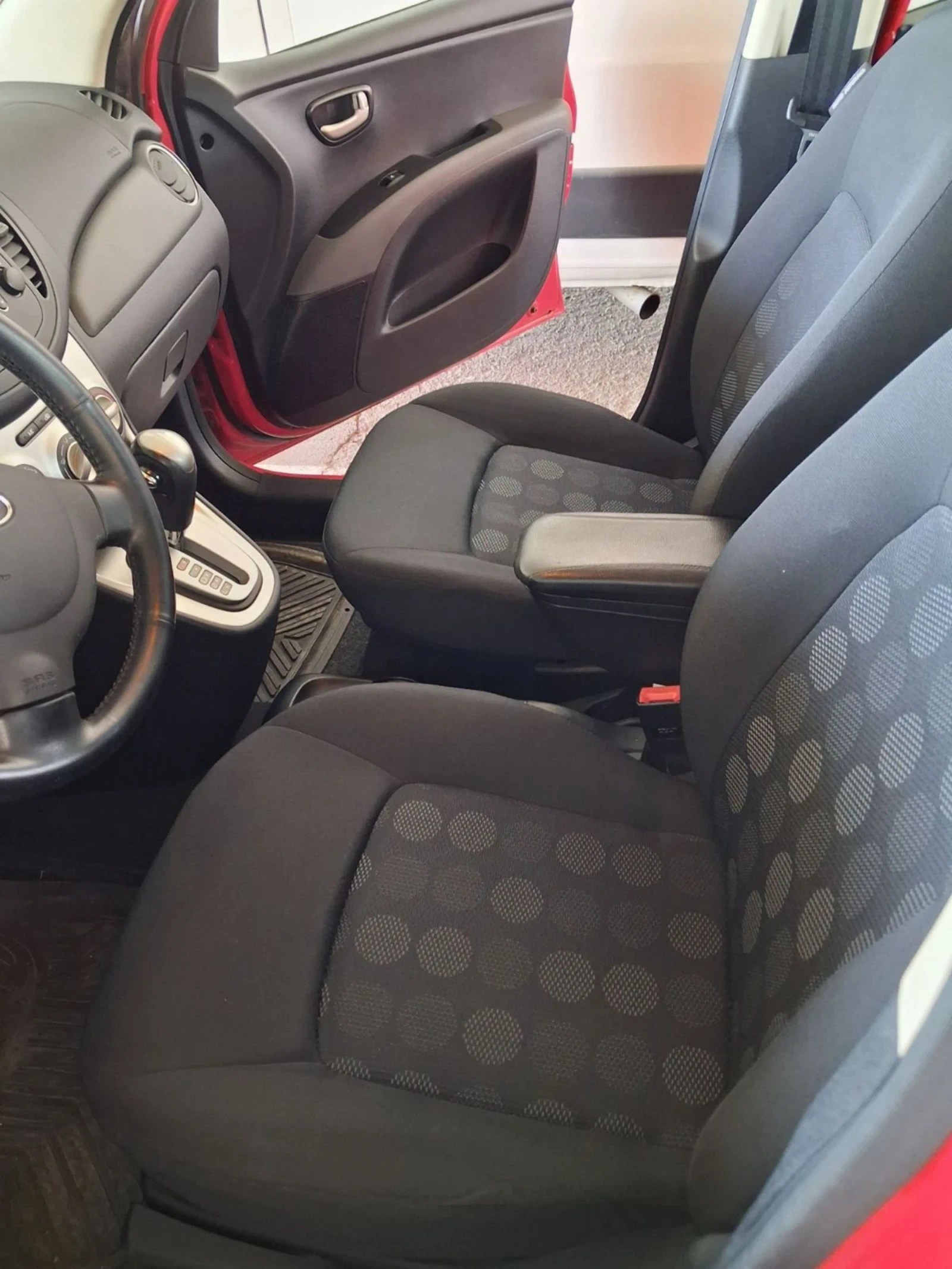 Hyundai I10 ТОП ОФЕРТА, снимка 5 - Автомобили и джипове - 54495421