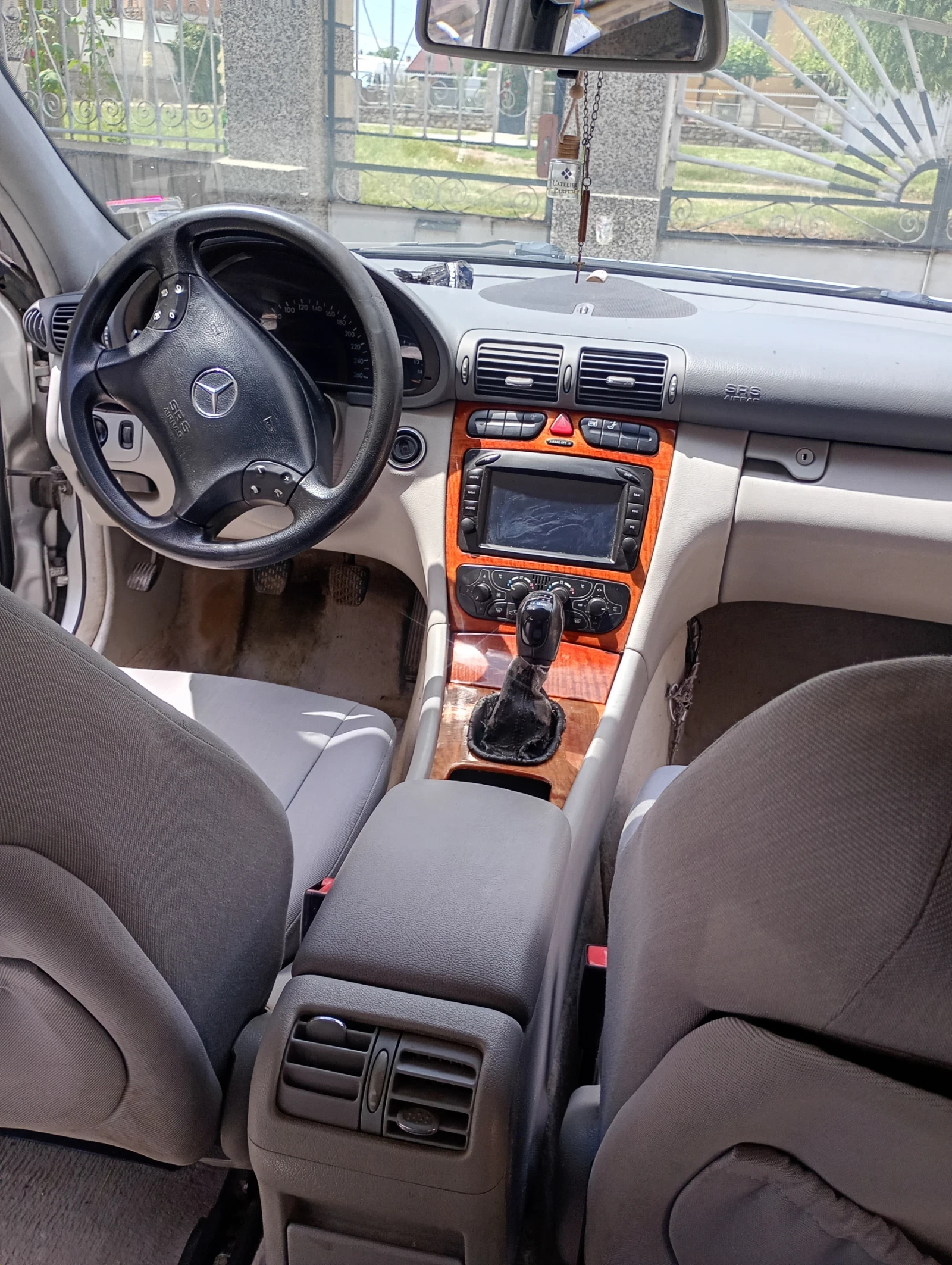 Mercedes-Benz C 220 C220, снимка 7 - Автомобили и джипове - 54782609