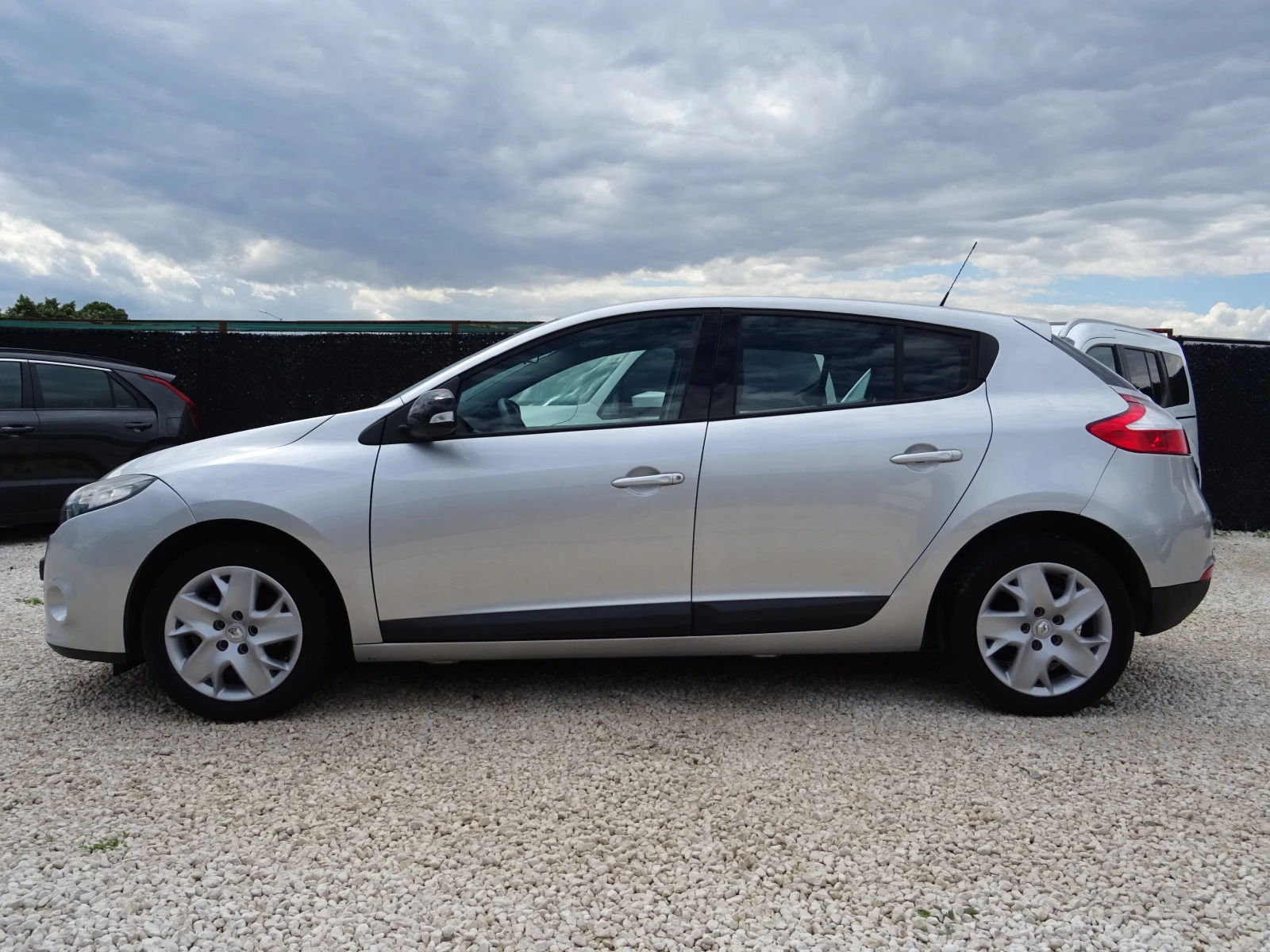 Renault Megane 1.5dci Attractice , снимка 2 - Автомобили и джипове - 55240725