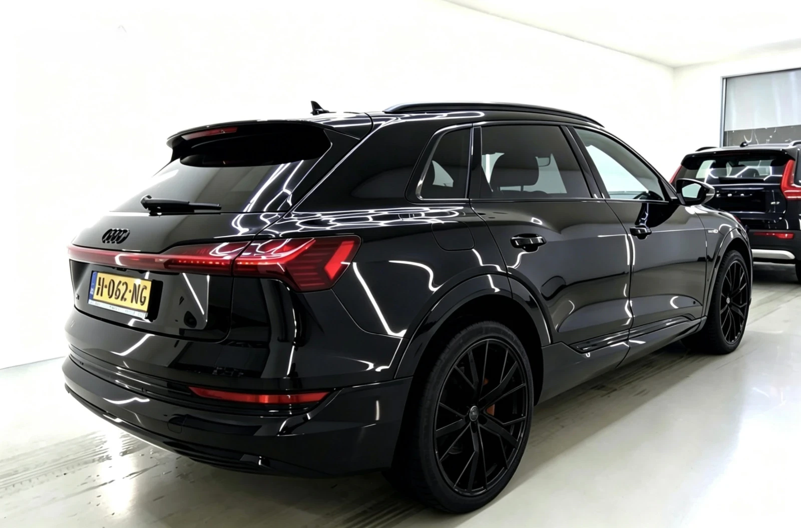 Audi E-Tron E-tron 55 Quattro , снимка 4 - Автомобили и джипове - 55382265