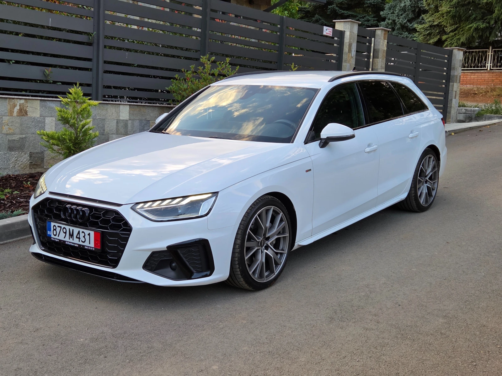 Audi A4 3xS-line/Matrix/B&O/Пълна сервизна история, снимка 2 - Автомобили и джипове - 56064345