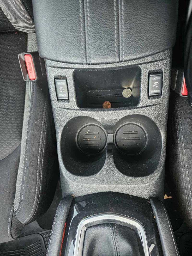 Nissan Qashqai 1.7 dCi 150hp 4x4 EDC, снимка 11 - Автомобили и джипове - 53462018