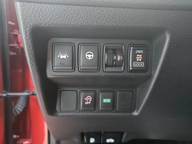 Nissan Qashqai 1.7 dCi 150hp 4x4 EDC, снимка 12 - Автомобили и джипове - 53462018