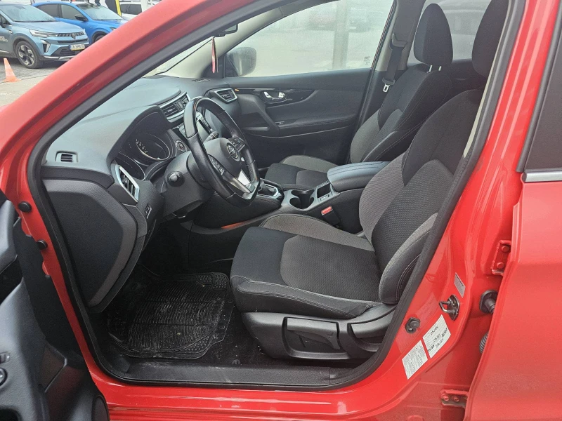 Nissan Qashqai 1.7 dCi 150hp 4x4 EDC, снимка 13 - Автомобили и джипове - 53462018