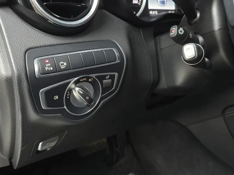 Mercedes-Benz GLC 220 D 4MATIC COUPE, снимка 16 - Автомобили и джипове - 54864822