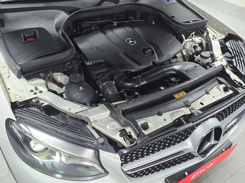 Mercedes-Benz GLC 220 D 4MATIC COUPE, снимка 6 - Автомобили и джипове - 54864822