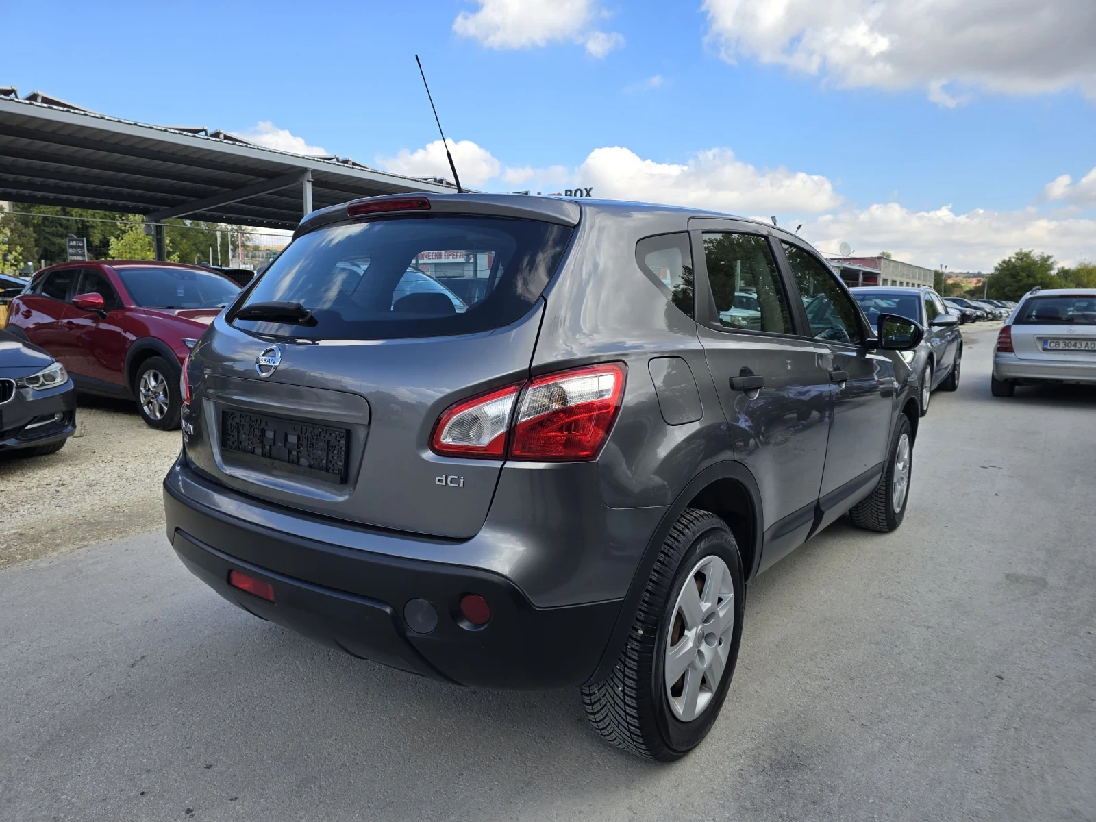 Nissan Qashqai 1.5dci 110к.с Топ състояние  - изображение 4