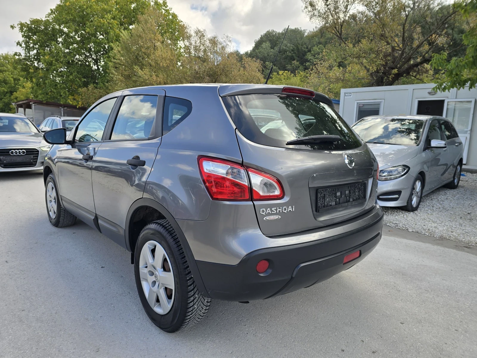 Nissan Qashqai 1.5dci 110к.с Топ състояние  - изображение 3