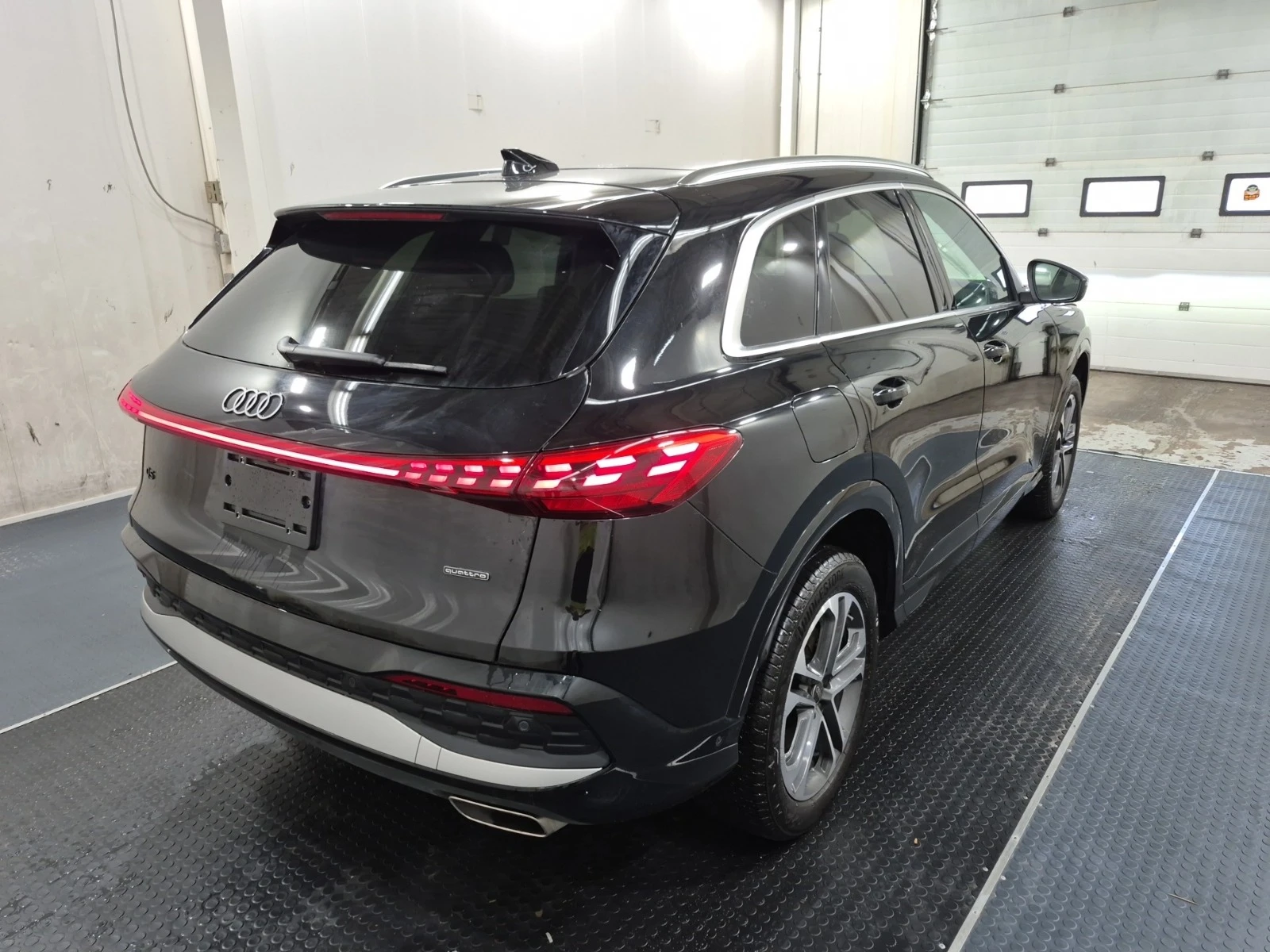 Audi Q5 PROGRESSIV * * CARFAX * * АВТО КРЕДИТ * *  - изображение 3