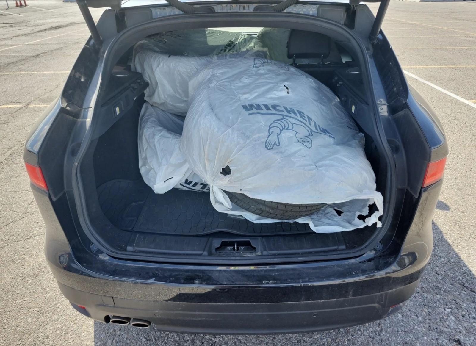 Jaguar F-PACE 20D R-SPORT - изображение 10