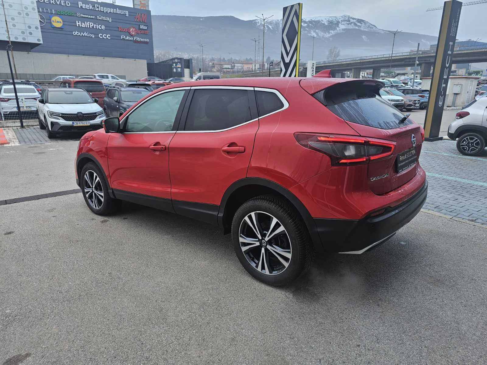 Nissan Qashqai 1.7 dCi 150hp 4x4 EDC - изображение 4