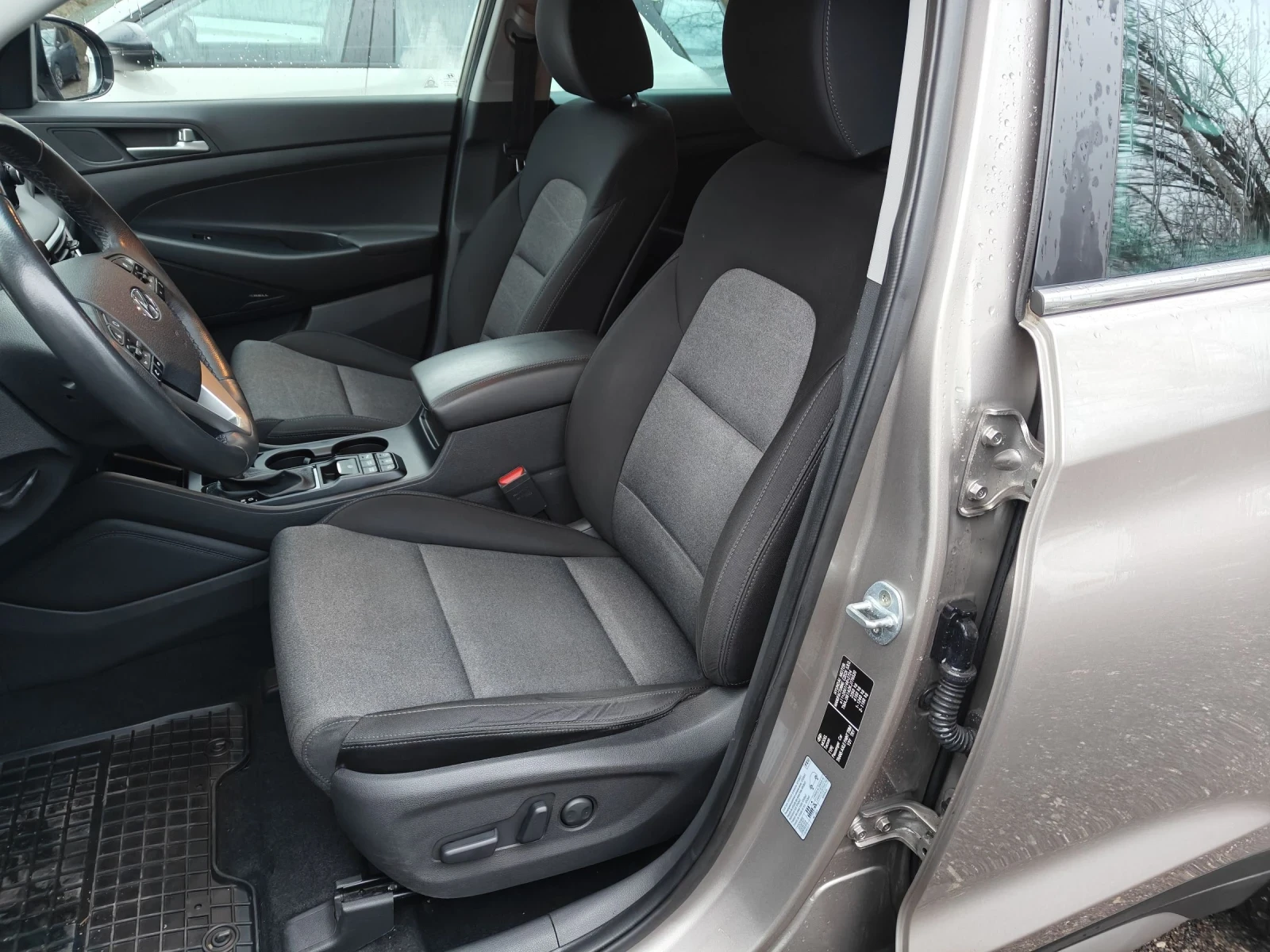 Hyundai Tucson 2.0 AWD 184hp | Mobile.bg � ����������� 13