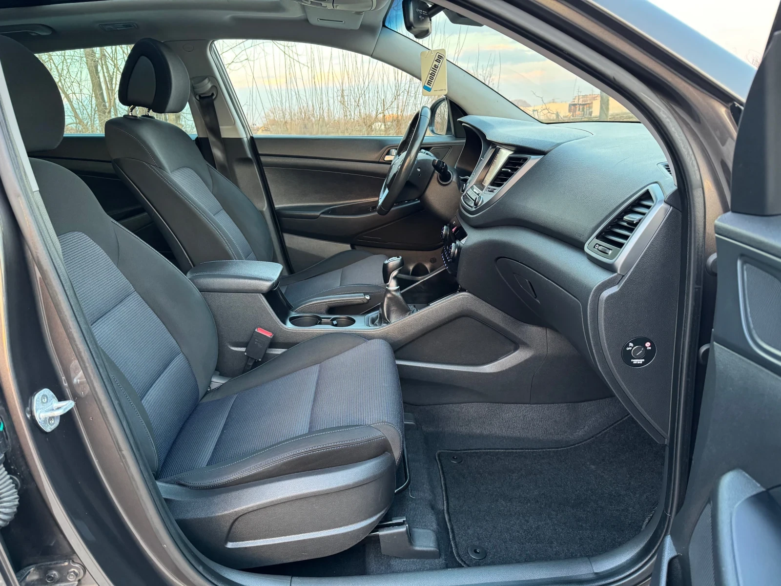 Hyundai Tucson 2.0D 4x4 136кс 6-ск.Панорама.Подгрев.2-ключа.Нави., снимка 16 - Автомобили и джипове - 53738863