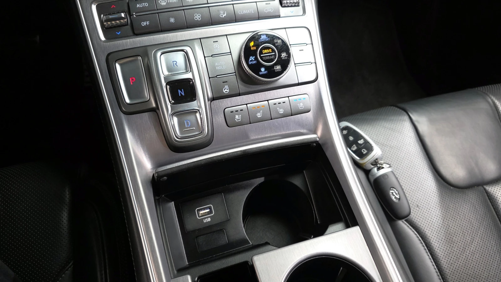 Hyundai Santa fe 2.2 4WD CALLIGRAPHY autogeorge.com, снимка 8 - Автомобили и джипове - 54054257