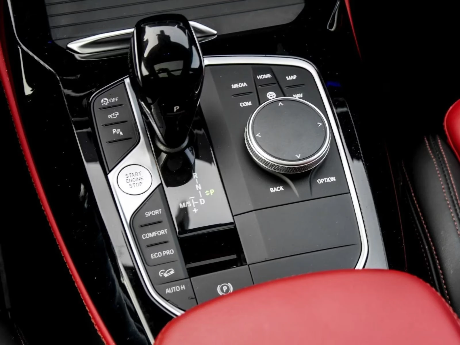 BMW X4 40i/360HP/M-SPORT/PANO/HUD/360/ACC/H&K/MEMO/495z, снимка 13 - Автомобили и джипове - 54967927