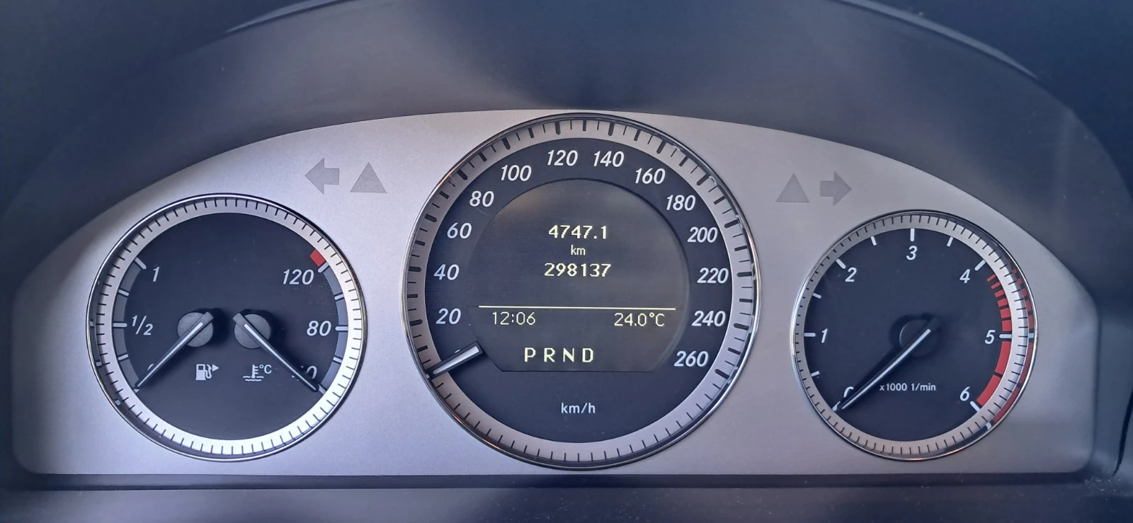 Mercedes-Benz GLK 220, снимка 12 - Автомобили и джипове - 56004683