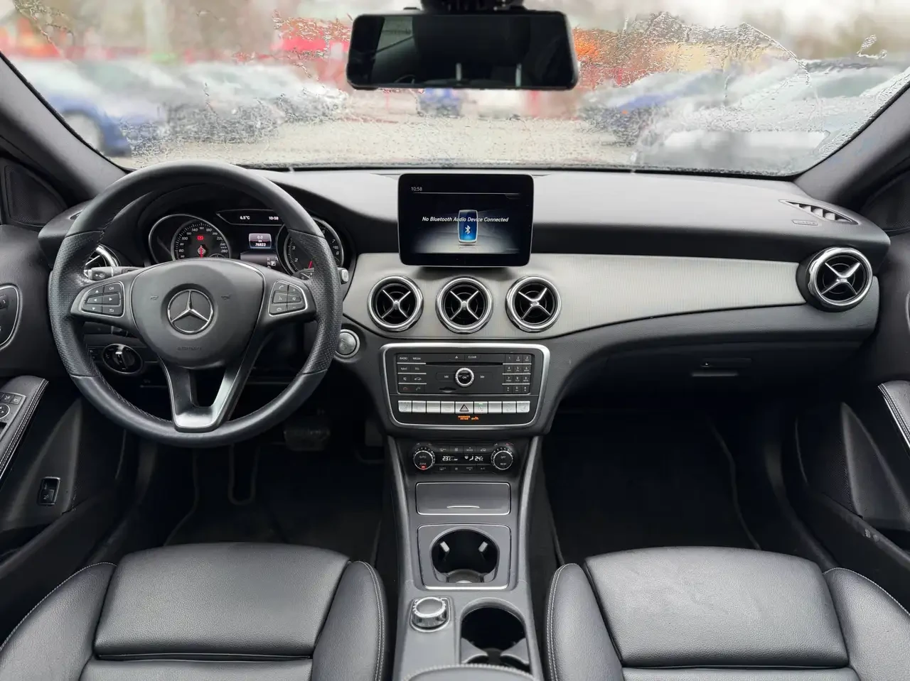 Mercedes-Benz GLA 250, снимка 11 - Автомобили и джипове - 56227367