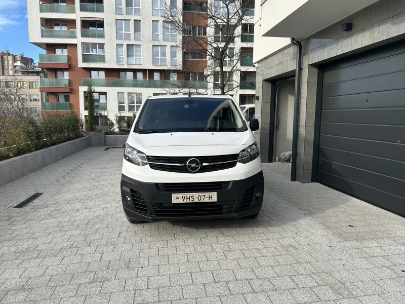 Opel Vivaro 1 5, снимка 1 - Бусове и автобуси - 48598328