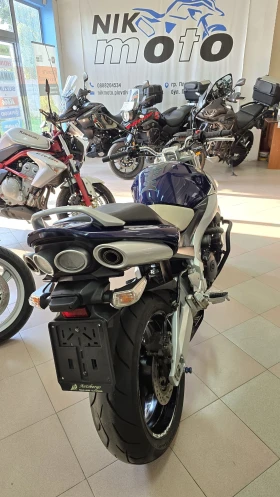     Suzuki Gsr 600 !