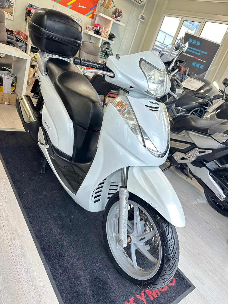 Honda Sh 300i 2010г. регистриран, снимка 11 - Мотоциклети и мототехника - 53019883