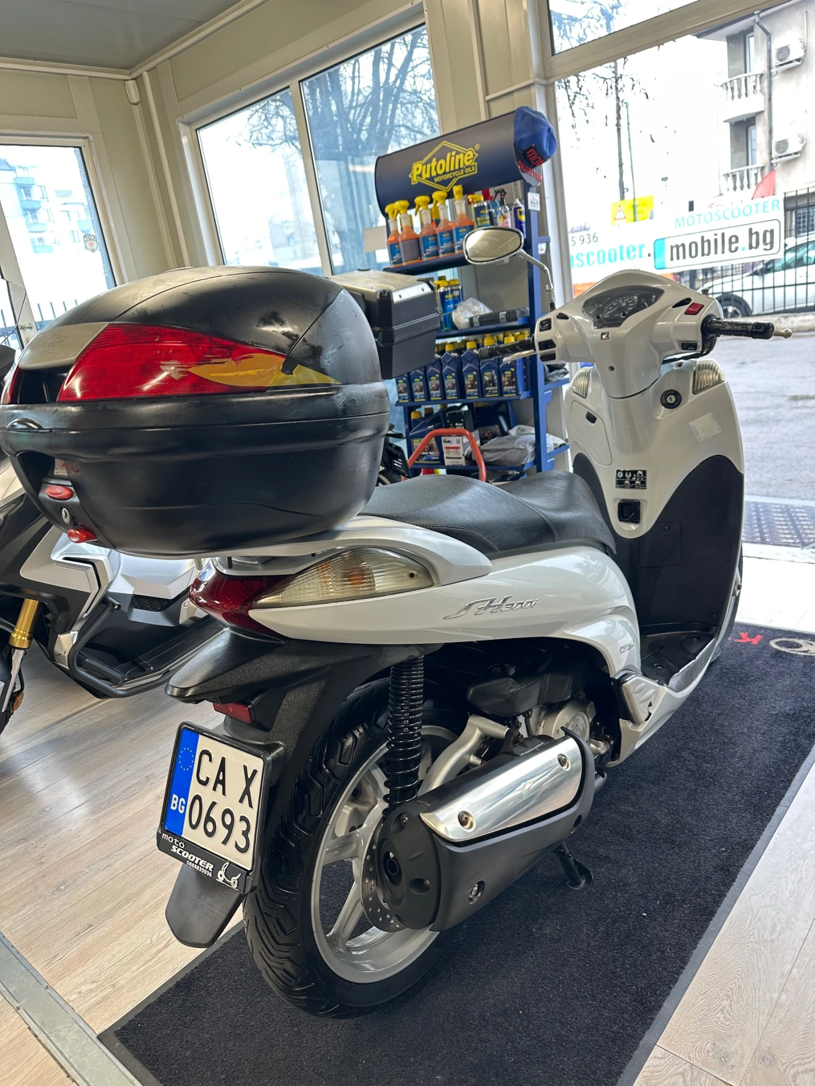 Honda Sh 300i 2010г. регистриран - изображение 10