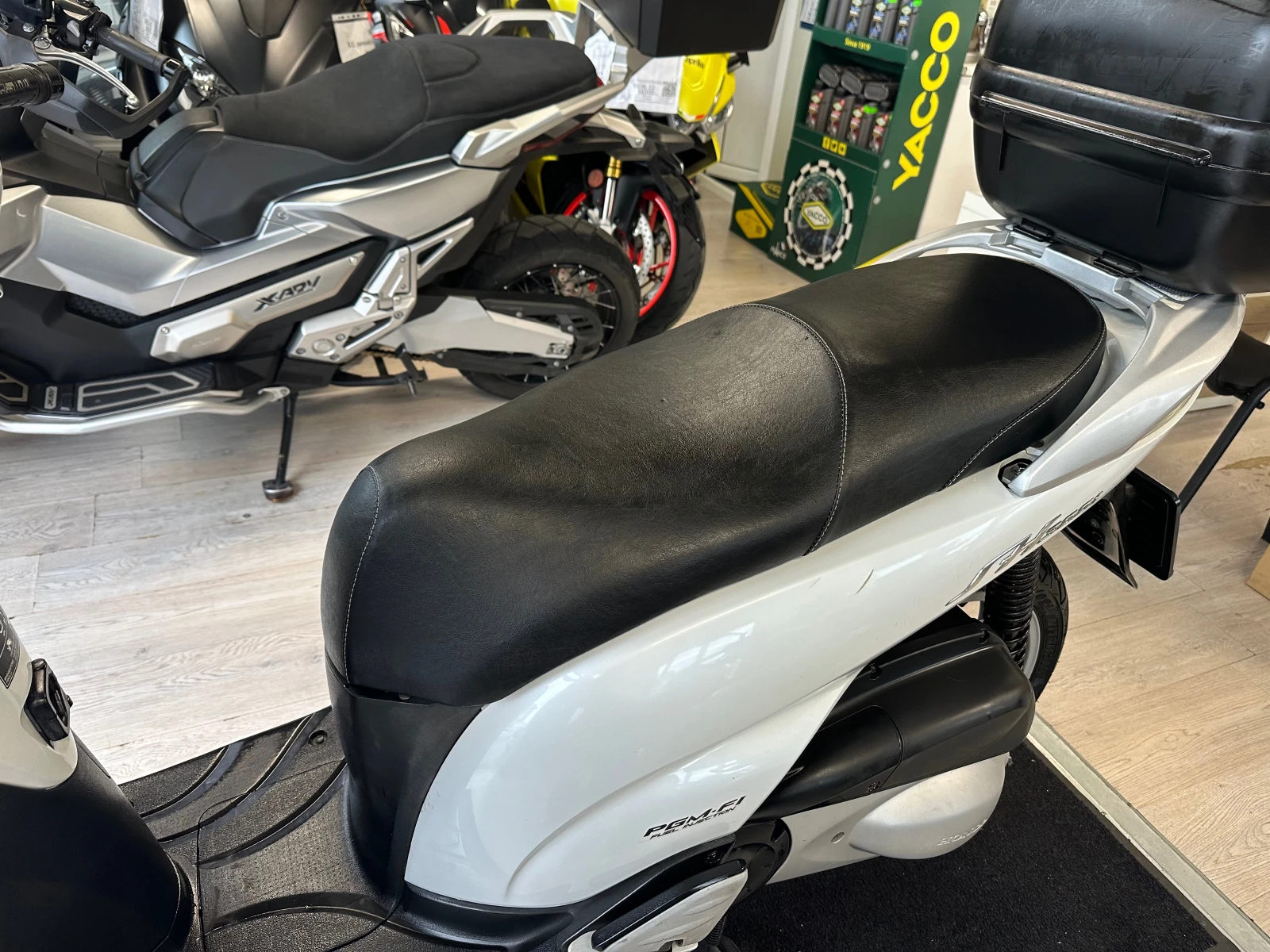 Honda Sh 300i 2010г. регистриран - изображение 6