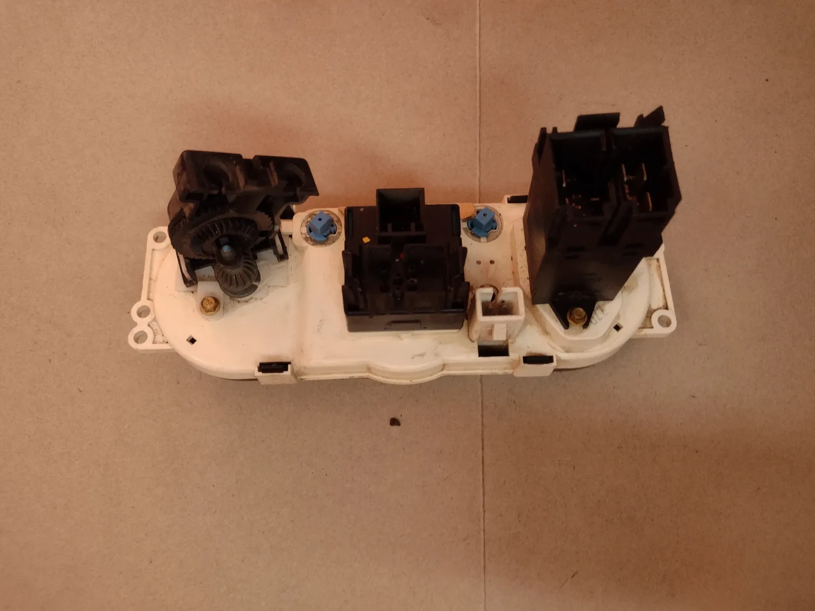 YL8H19980D    MAZDA Tribute  (2000-2007)  YL8H-19980-D | Mobile.bg   5