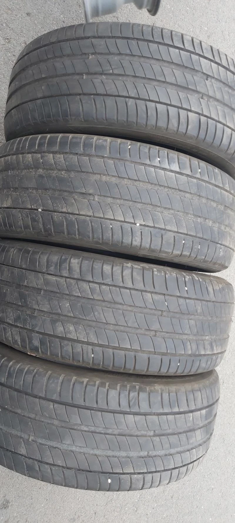 Гуми Летни 215/50R17, снимка 2 - Гуми и джанти - 29857894