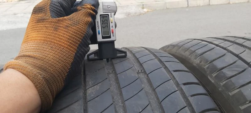 Гуми Летни 215/50R17, снимка 5 - Гуми и джанти - 29857894